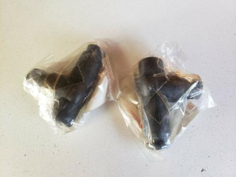 Колпак свечи Kawasaki KX125/KX250 OEM 21130-1073