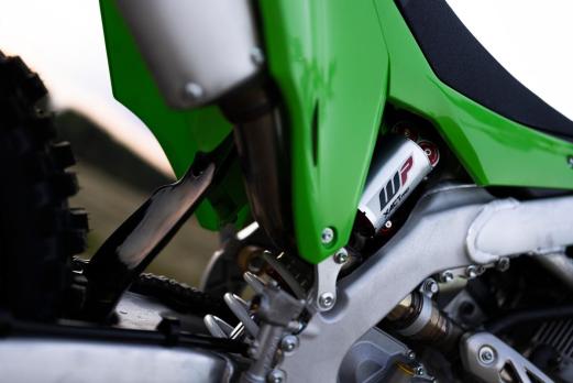 XACT PRO 8950 Shock absorber Kawasaki AP01C401U411220