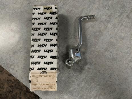 Рычаг кикстартера KTM EXC125 96-97 OEM 50233036244