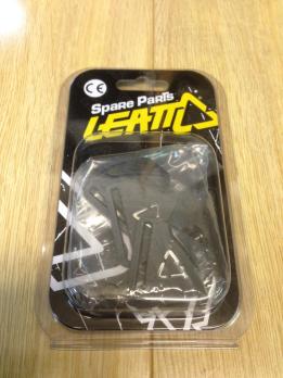 Застежки к наколенникам Leatt Dual Axis Buckle & Bolt Pack Knee Guard  (Black, OS, 2022 (5000403010)